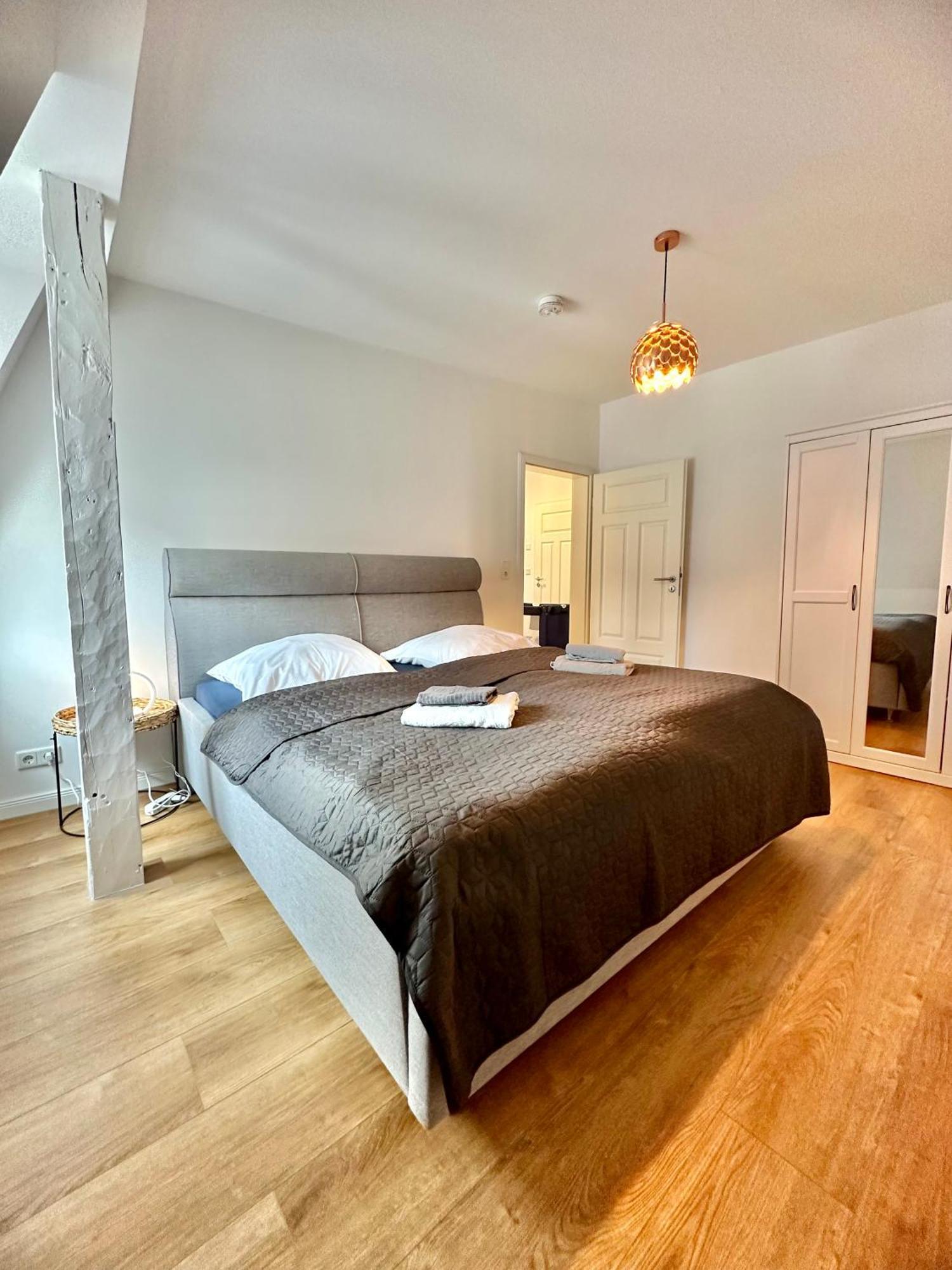 Modernes City-Apartment Mit Blick In Den Park Und 2 Baeder H9 Oldenburg Eksteriør billede