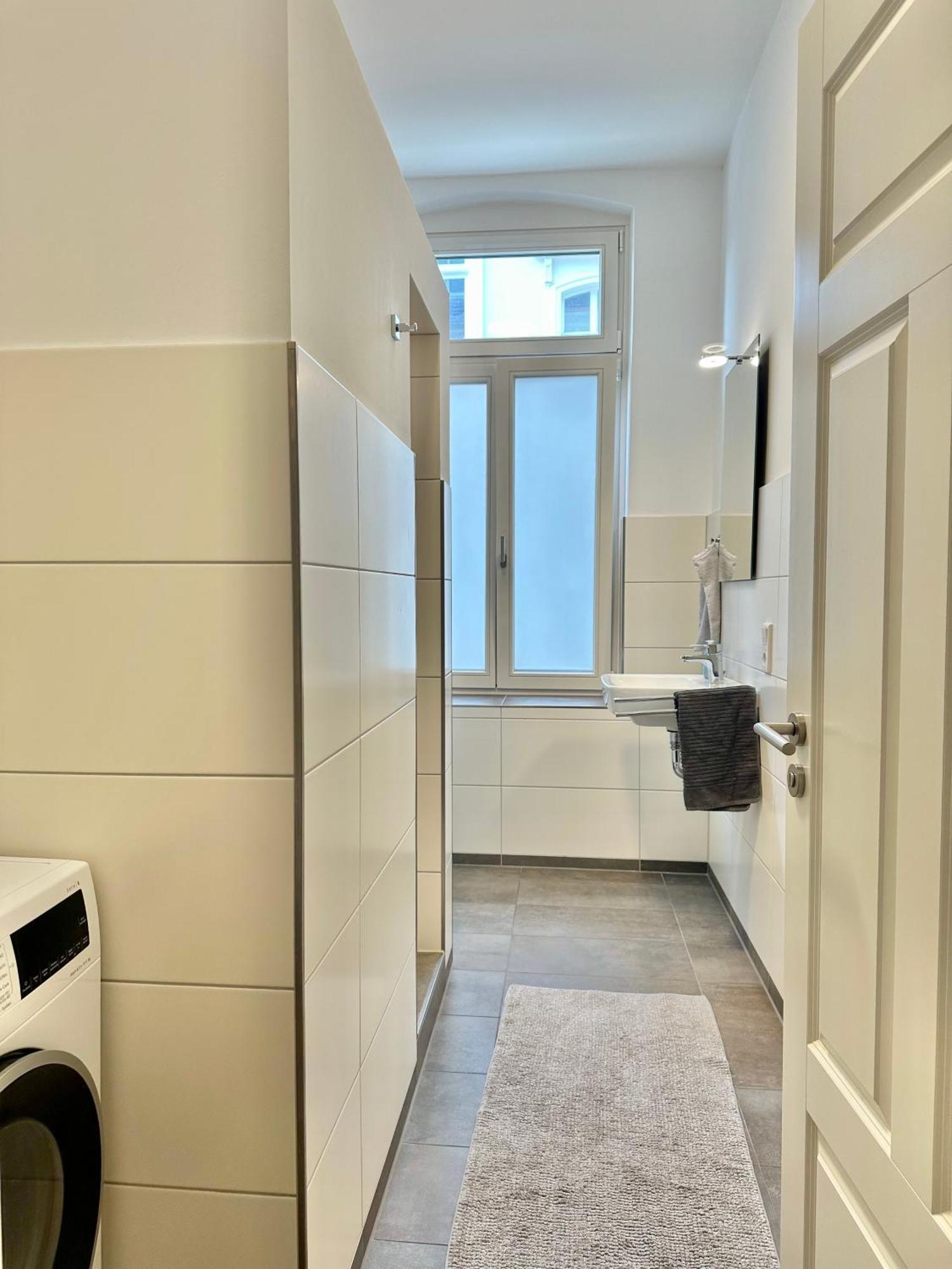 Modernes City-Apartment Mit Blick In Den Park Und 2 Baeder H9 Oldenburg Eksteriør billede