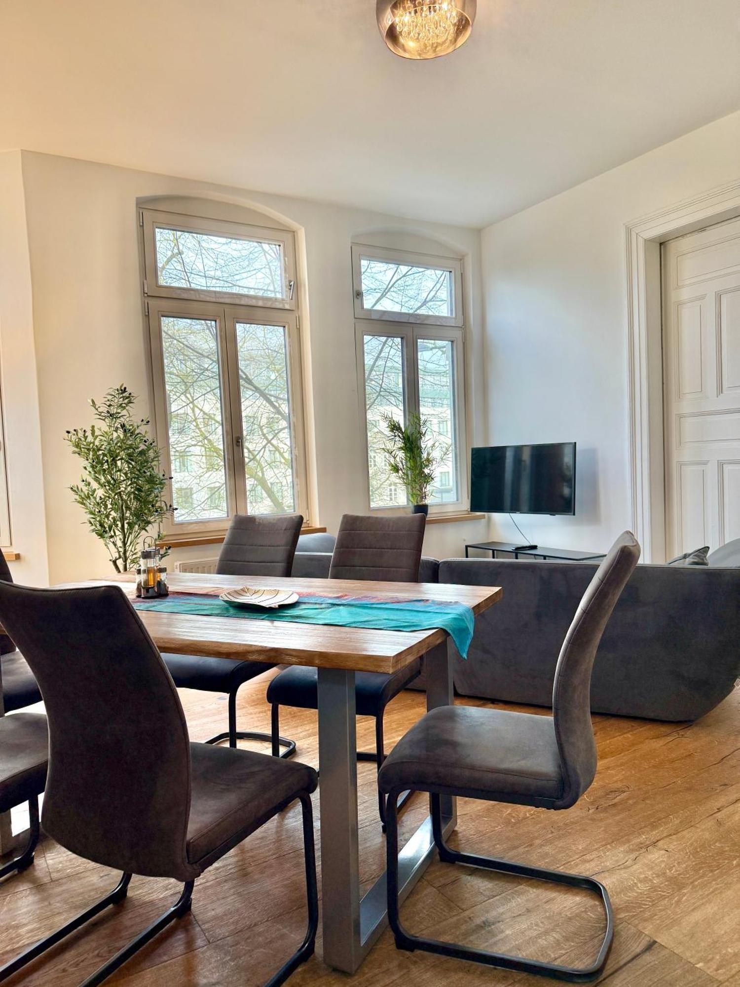 Modernes City-Apartment Mit Blick In Den Park Und 2 Baeder H9 Oldenburg Eksteriør billede