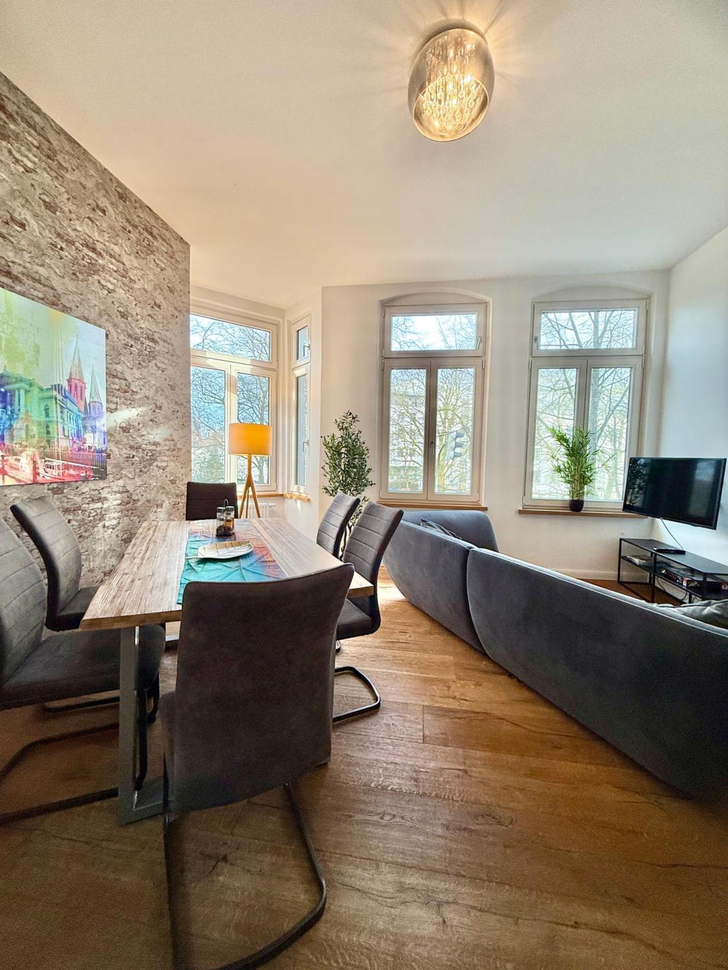 Modernes City-Apartment Mit Blick In Den Park Und 2 Baeder H9 Oldenburg Eksteriør billede